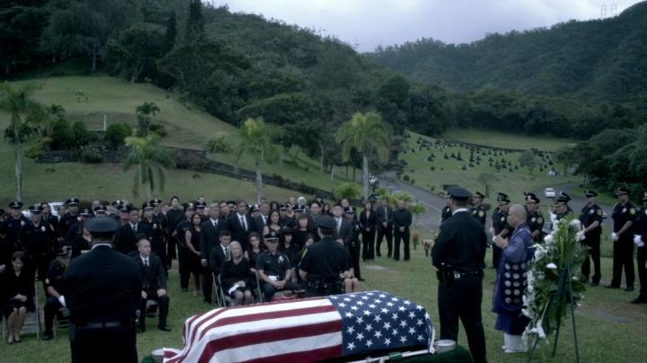 Hawaii 4-13[12-33-46]